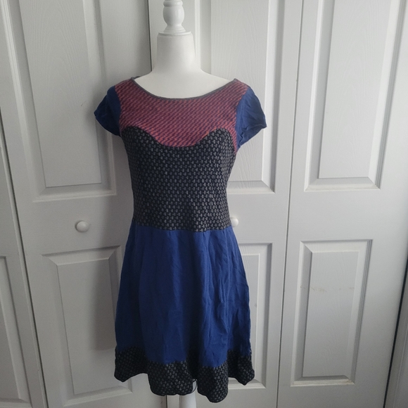Sparrow Sweater Dress - Picture 2 of 4